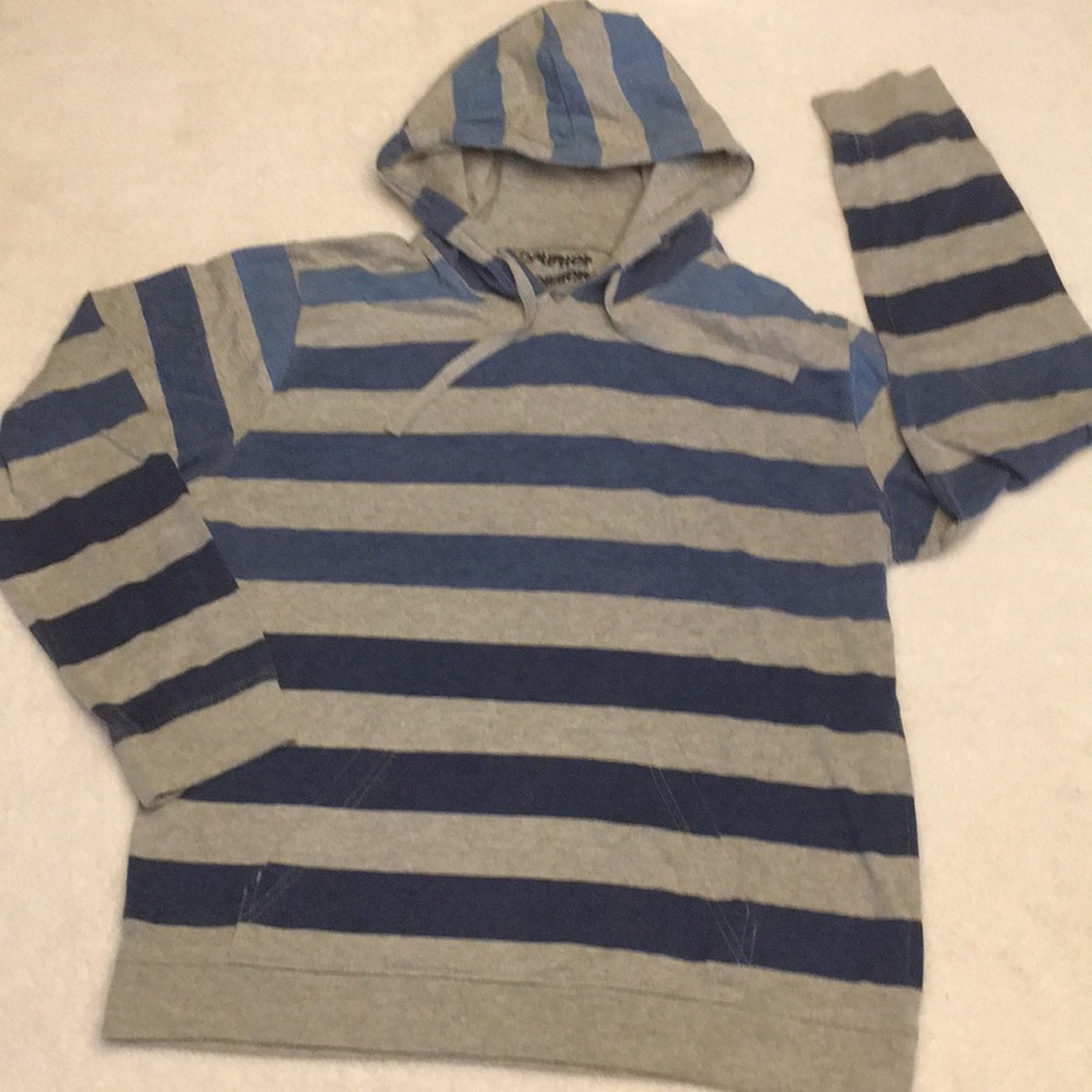 Blue ombré striped thin sweatshirt